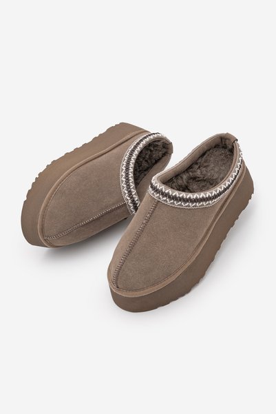 Women’s Fur-Lined Thick Sole Closed-Toe Everyday Winter Slippers Furenta Taupe Suede