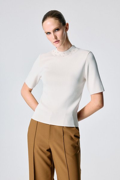 Vanilla Collar Knit Sweater with Small Stone Detail