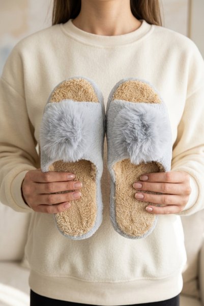 Women's Gray Open-Front Plush Winter House Slippers with Single Pompom Detail 3 cm Byndtpwrpon03