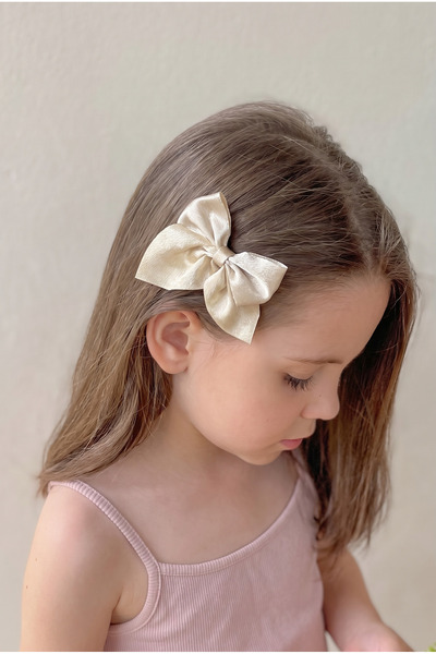 Girl's Satin Bow Clip Buckle Ecru