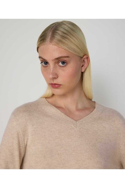 V-NECK BASIC KNITWEAR