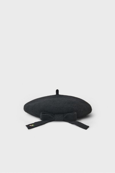 Bow-Tie Beret