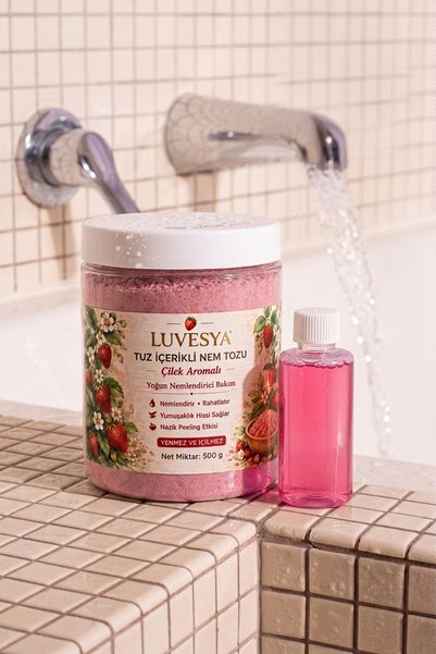 Luvesya Strawberry Flavored Moisture Powder with Salt 500 ml Manicure and Pedicure Care Powder