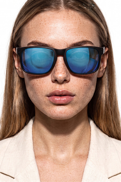 Ravian Black Blue Mirror Sunglasses
