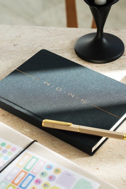 2027 Year A5 Linen Weekly Agenda 15X21 cm - 12 Months Black