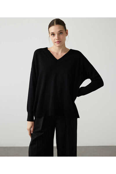 V-Neck Basic Knitwear