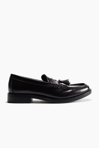 Tasseled Thin Striped Moccasins