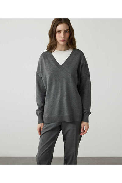 V-Neck Basic Knitwear