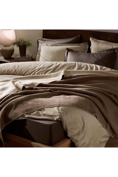 Gloria Single Brown Blanket