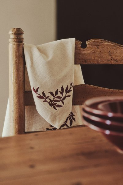 2-Pack Embroidered Napkins