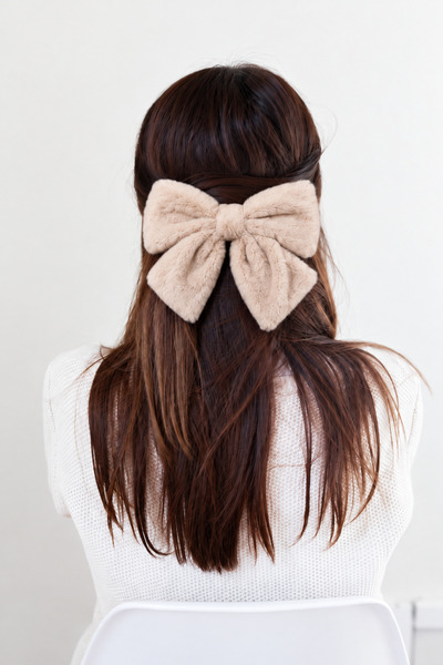 Plush Bow Fluffy Automatic Buckle Powder Puff