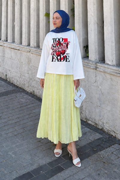 Basic Oversize Cherry Sweet Printed Blouse White