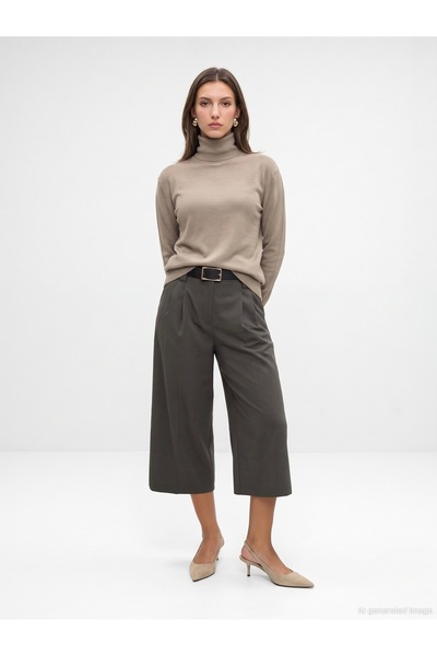 10883 Turtleneck Wool Blend Sweater