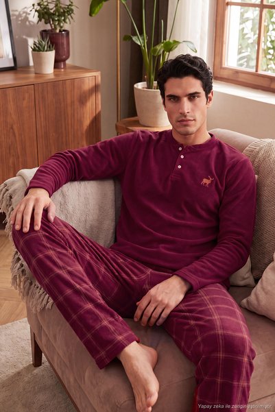 Plaid Buttoned Crew Neck Soft Fleece Pajama Set Men's Pajama Set 6097019