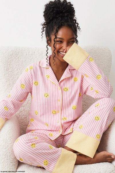 Pink Smiley Face Patterned Soft Touch Winter Buttoned Ribbed Knitted Pajama Set 8082