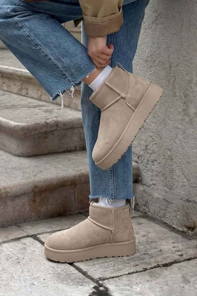 Short Suede Boots with Fur Inside and Thick Sole