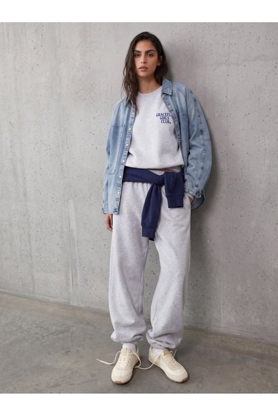 Relaxed Fit Letter Printed Crew Neck Gray Sweatshirt