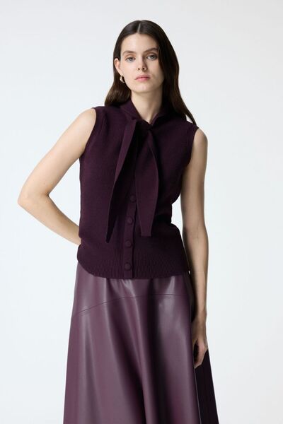 Purple Sleeveless Buttoned Front Knitwear Blouse