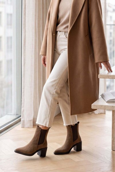 Women's Double Elastic Chelsea Heeled Boots Pisar Tobacco Brown Suede