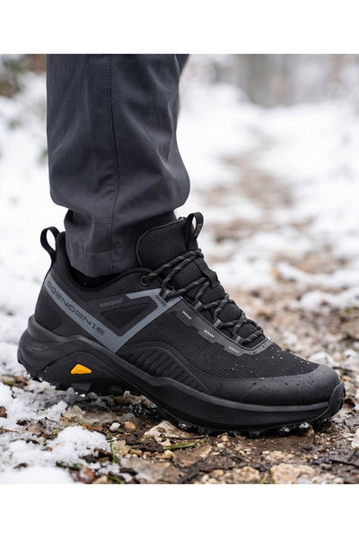Waterproof and cold-resistant outdoor shoes boots - available in multiple colors