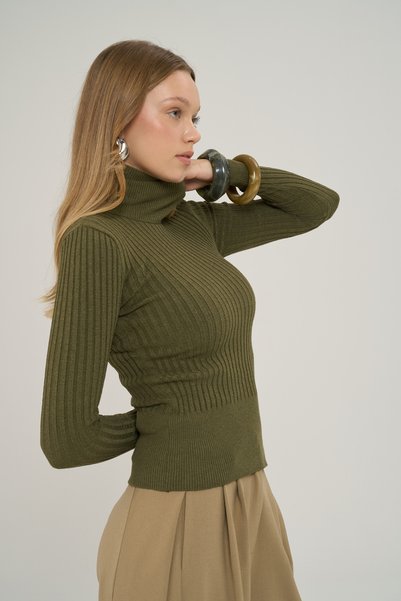 Hüma Turtleneck Khaki Knitwear Sweater