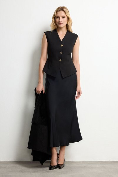 Black V-Neck Satin Detailed Dress