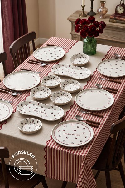 14 Piece 6-Person Macherie Porcelain Breakfast Set Breakfast Presentation Set