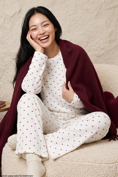 Burgundy-Patterned, Soft-Textured, Winter-Weight, Corded Fabric Knit Pajama Set 8100