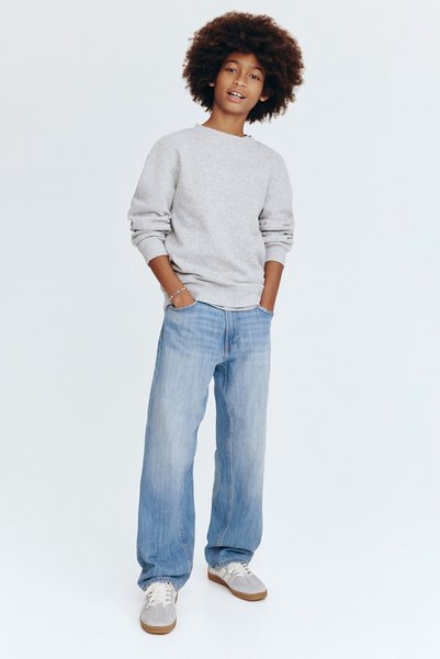 Loose Fit Jeans