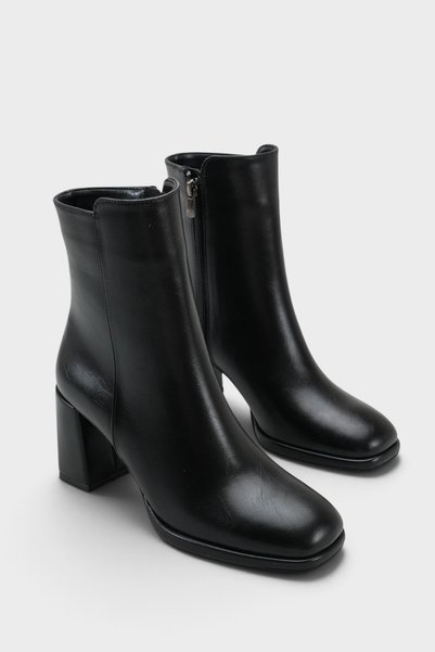 Philipa Platform Square-Toe Women's BootsWomen's Boots