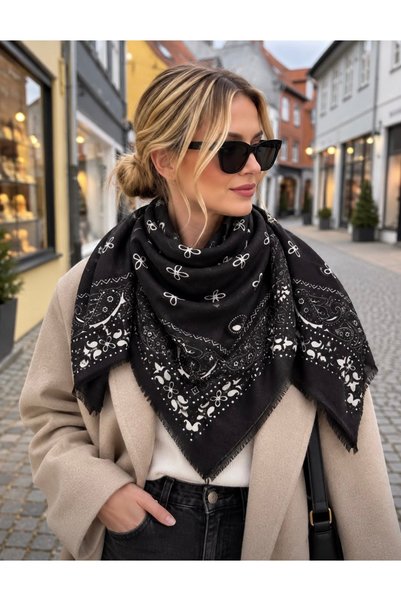 Ethnic Patterned Shawl 110x110cm
