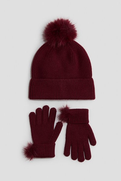 2-Piece Knitted Set with Pom-Pom Accents