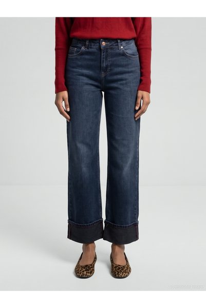 72388 High-Leg Rolled-Up Jeans
