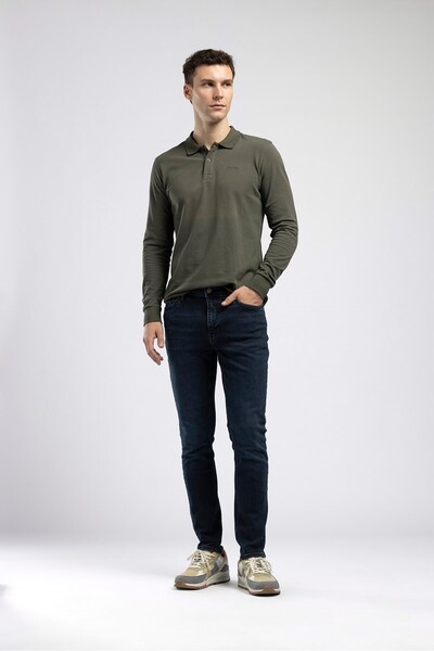Jack men's slim fit high-waisted jeans, navy blue.