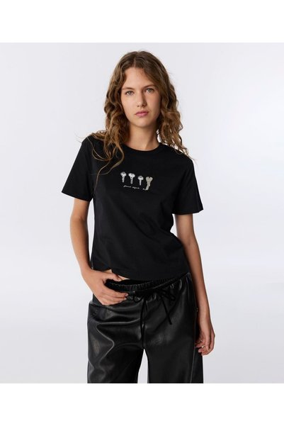 METAL-ACCENTED PRINTED T-SHIRT