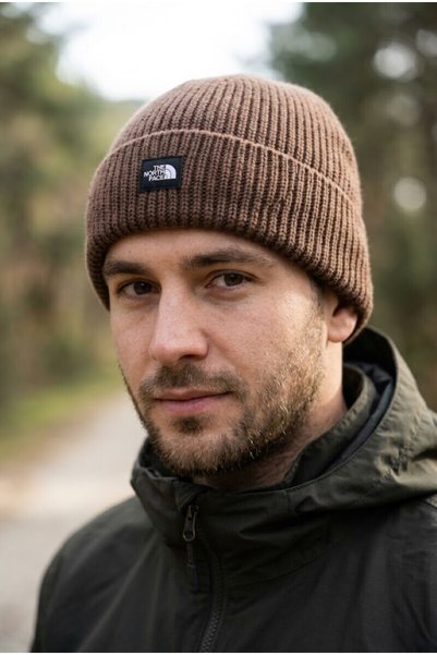 Tnf logo box cuffed knit beanie for women and men, warm winter outdoor acrylic beanie.