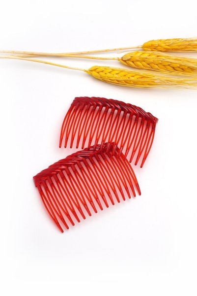 Red Transparent Comb Buckle 2 Pieces