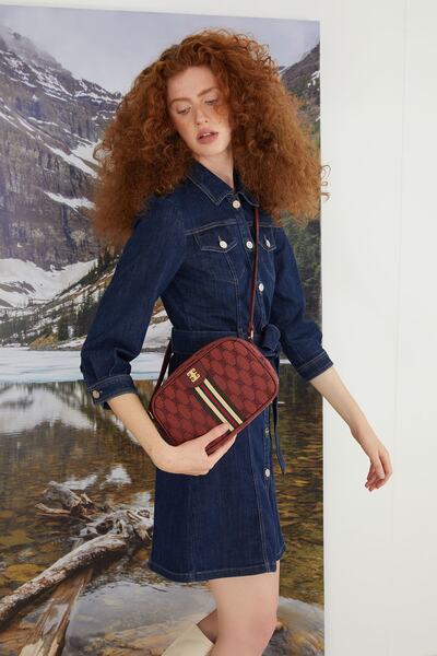 Red Women's Shoulder Bag 05PO22Y1632