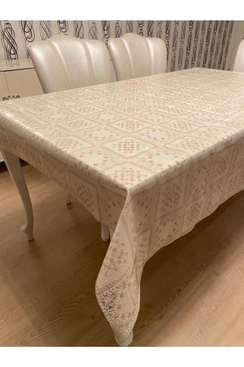 aksu mefrusat seffaf kaplamali cicek desenli pvc musamba masa ortusu krem fiyati yorumlari trendyol