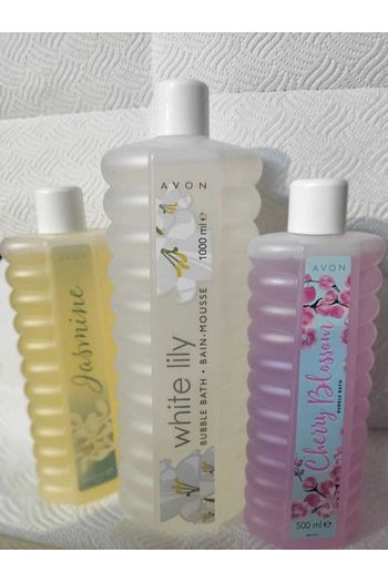 Avon Banyo Kopugu Beyaz Zambak Kokulu 1lt Kiraz Cicegi Kokulu 500 Ml Jasmine Banyo Kopugu 500ml Trendyol