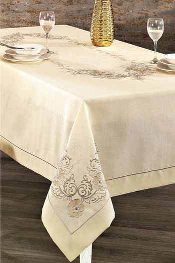 Nazik Home Pandora Nakisli Dertsiz Masa Ortusu 160cmx260cm Acik Bej Trendyol