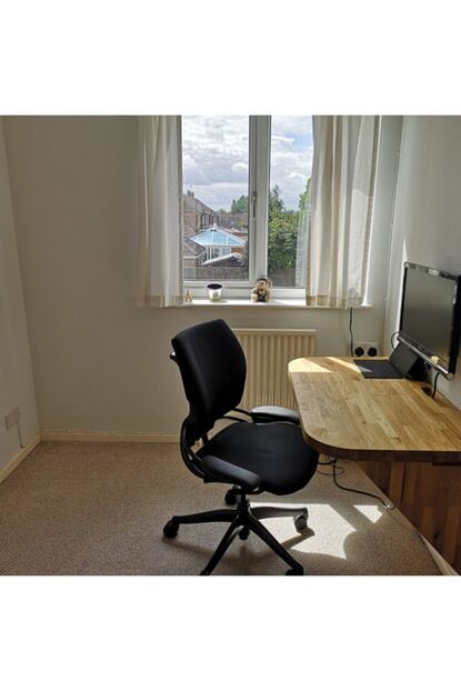 Kydonia Home Ithal Masif Ahsap Oval Koseli Duvara Monte Katlanir Masa Ceviz Renk Trendyol