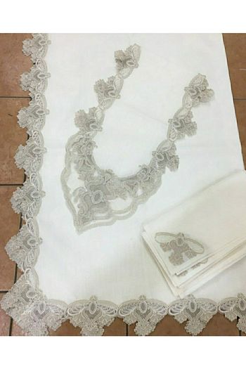 Almila Home Elfin 12 Kisilik Masa Ortusu Takimi Krem Fransiz Dantelli Trendyol
