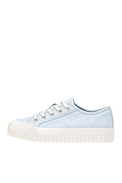 Stradivarius Kadin Mavi Burun Detayli Kumuas Spor Ayakkabi 19009570 Trendyol