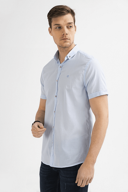 Avva Erkek Acik Mavi Duz Dugmeli Yaka Slim Fit Kisa Kol Vual Gomlek A01s2210 Trendyol