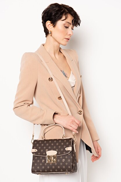 https www trendyol com pierre cardin kahve kadin omuz cantasi 05po16k1397 p 35814454