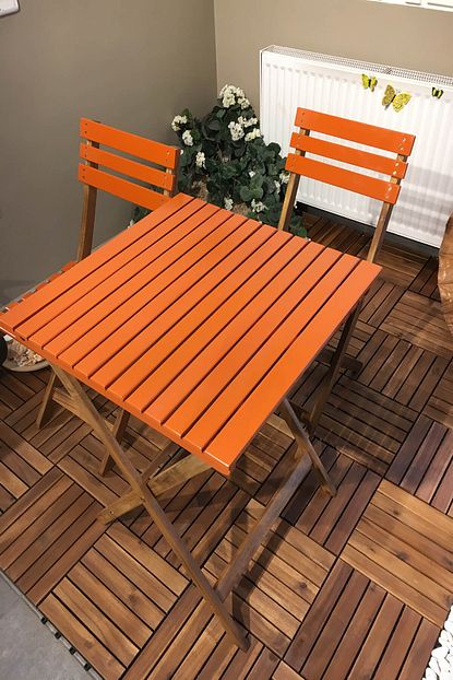 Decktropic Turuncu Katlanir Masa Sandalye Takimi Masa Ve 2 Adet Sandalye Trendyol
