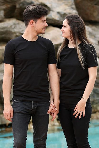 Sevgiliye Hediye Duz Sifir Yaka Siyah Tisort Sevgili Kombini Trendyol