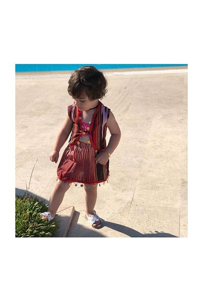 Evvel Trabzon Kesan Kiz Cocuk Etek Yelek Takimi Trendyol
