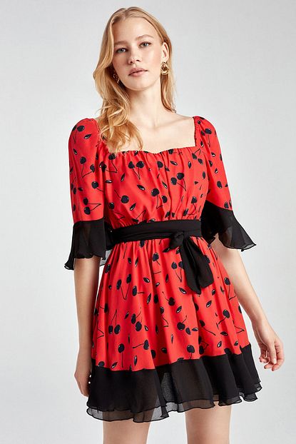 Nocturne Kadin Kirmizi Kontrast Desenli Mini Elbise N20y 2207 0003 Trendyol